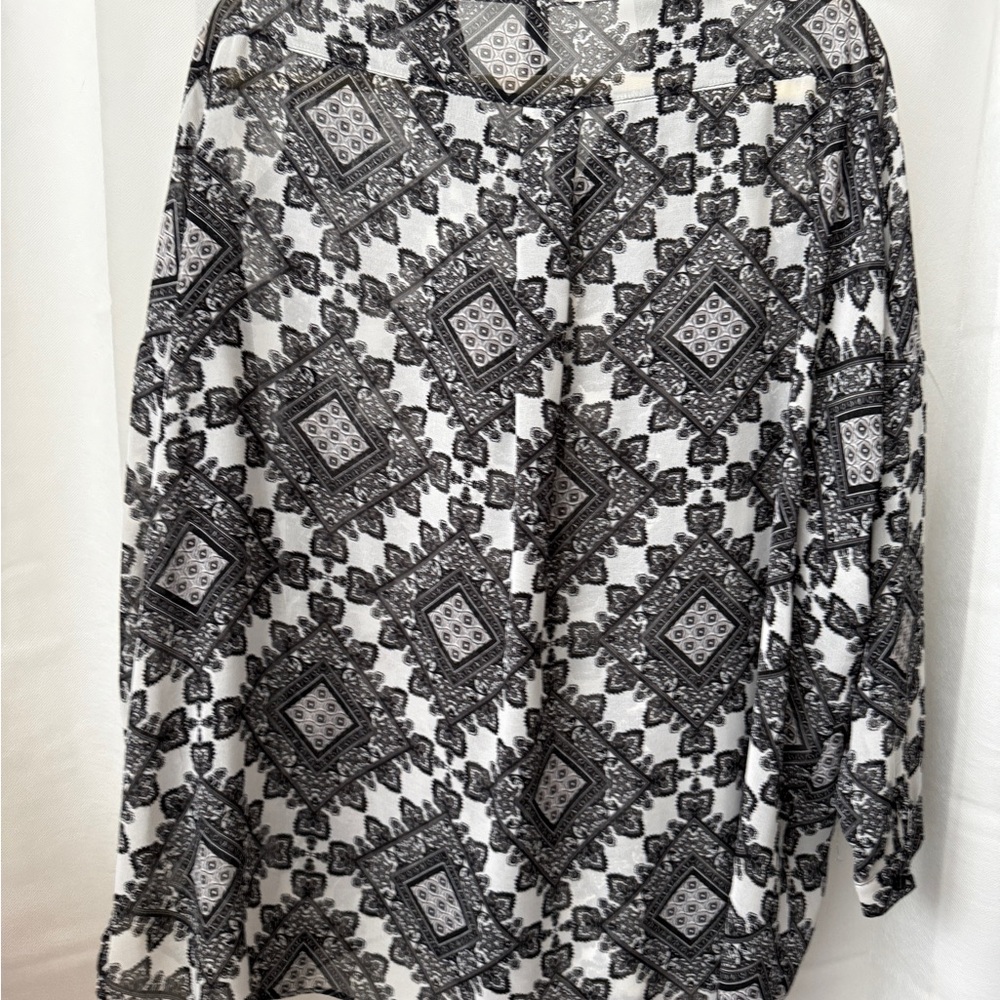 Chic Monochrome Women's Blouse